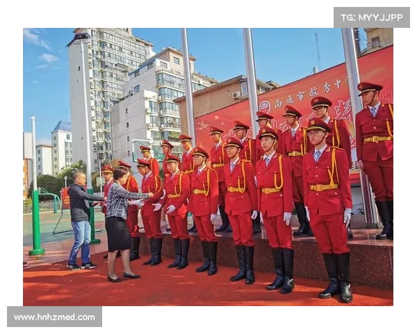 从设计到唱响:吕弘先生携手申花主场再谱荣耀篇章,担任国歌领唱人 从设计到唱响:吕弘先生携手申花主场再谱荣耀篇章,担任国歌领唱人